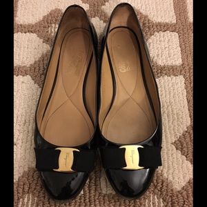 Ferragamo Varina Bow Flats Black Patent